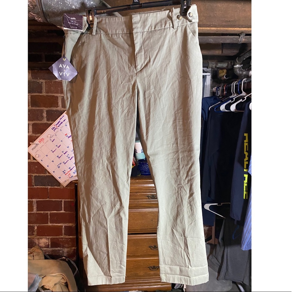 New with tags! Ava & Viv ankle dress pants